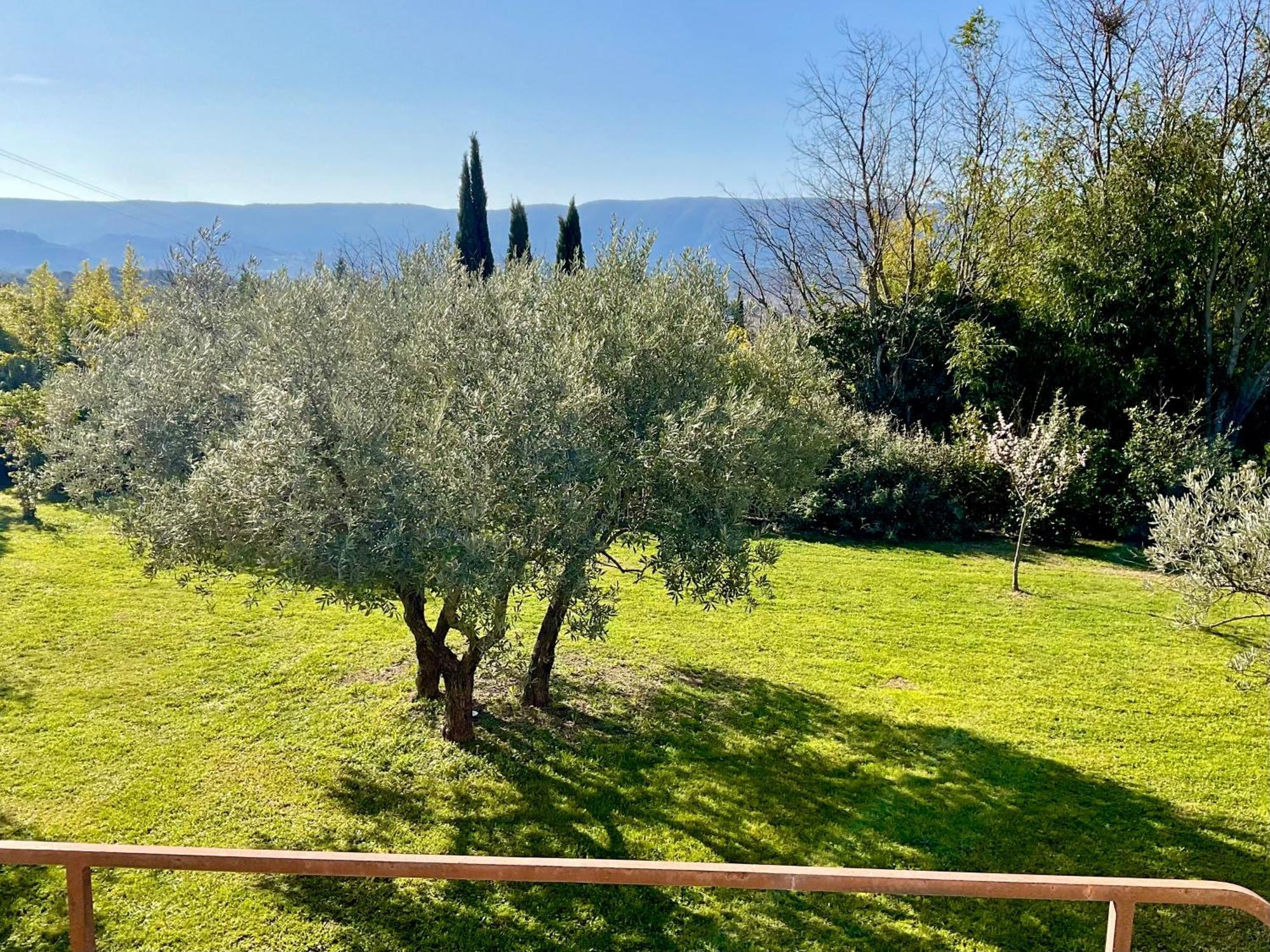 Provence Km28 Bed and Breakfast Gordes Exteriör bild
